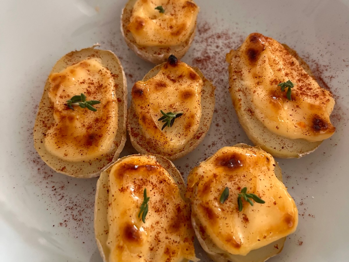 Papas arrugadas con gratinado de alioli con&nbsp;miel