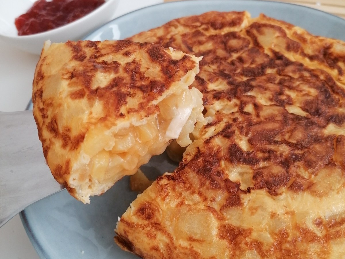 Enfádate, cooonio y tortilla con queso de&nbsp;cabra